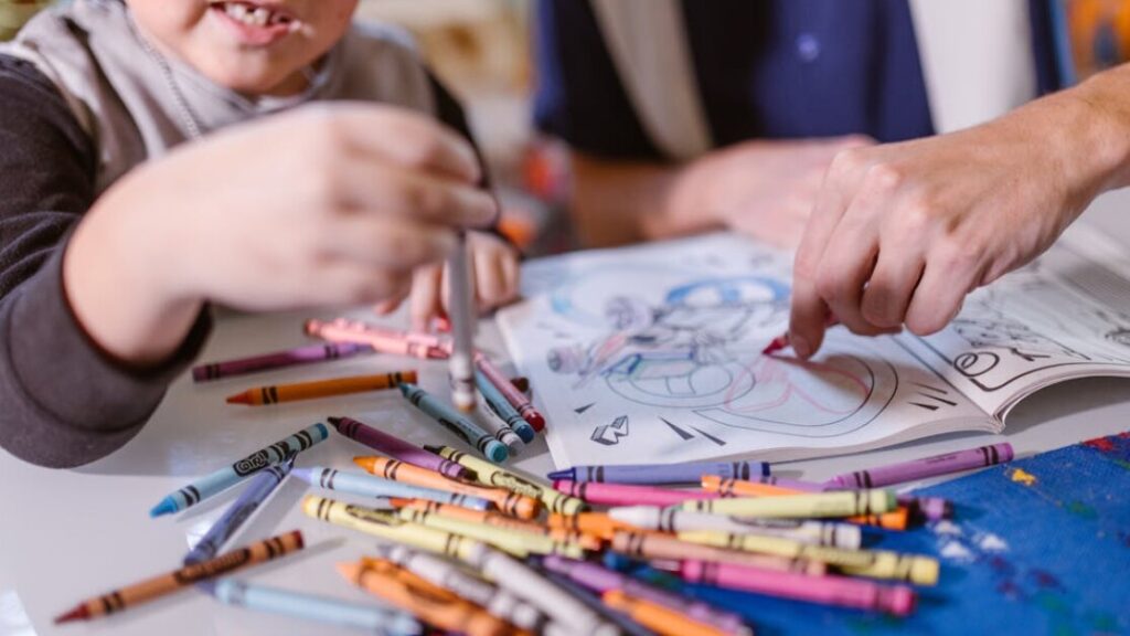 Kolorowanki Psi Patrol Chase gratis w PDF do druku