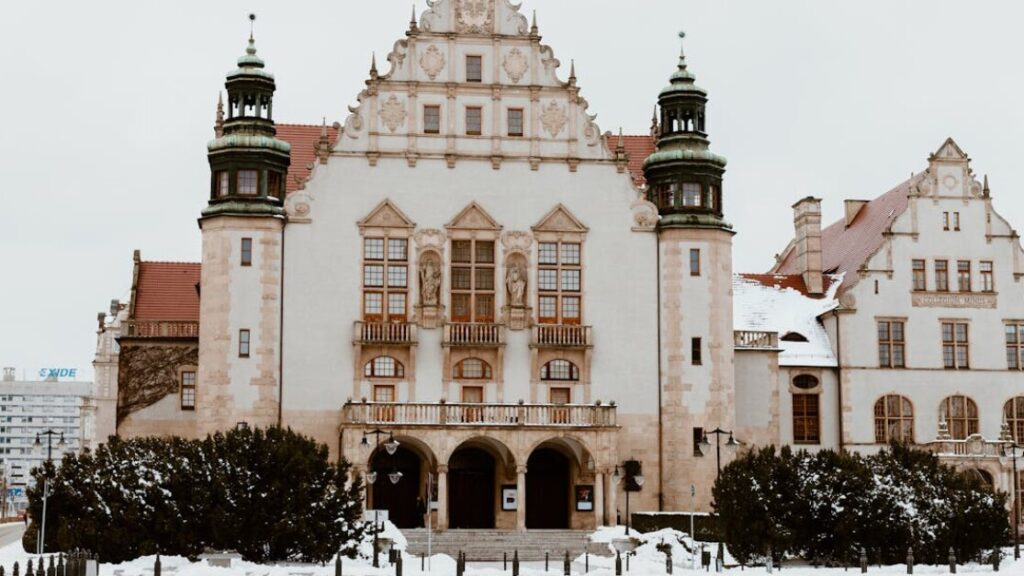 Kolorowanki Lech Poznań gratis w PDF do druku