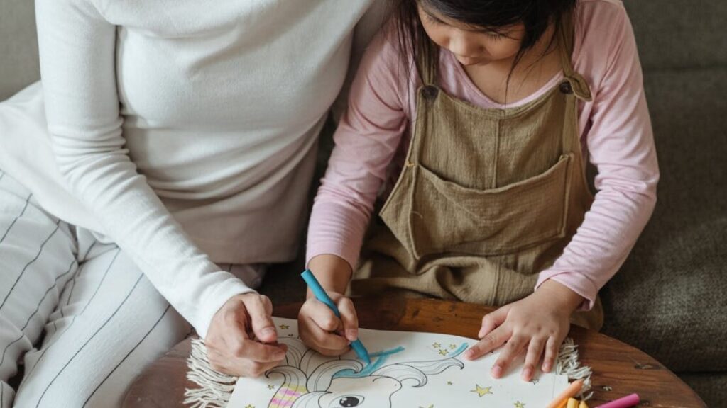 Kolorowanki Muminki gratis w PDF do druku