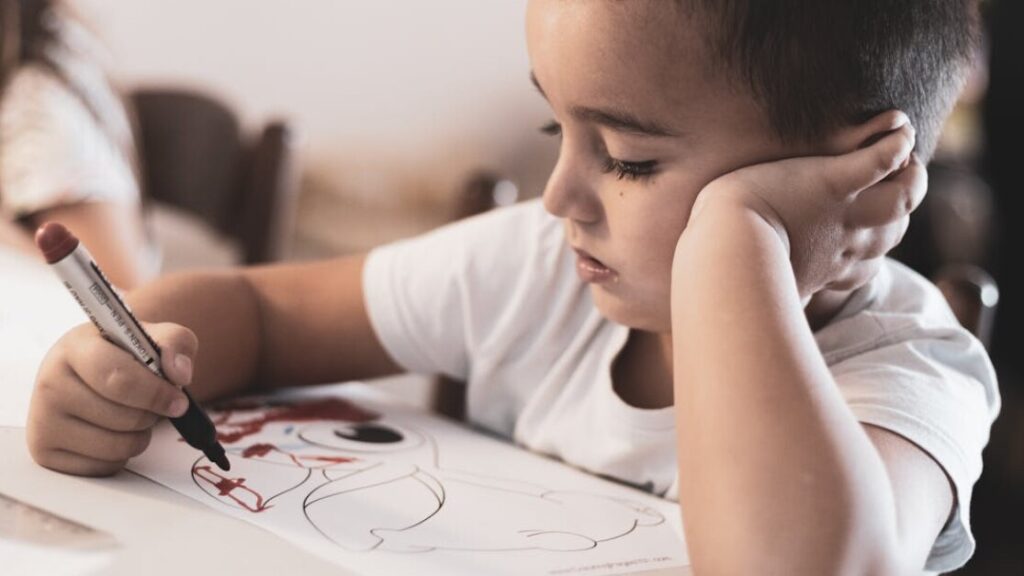 Kolorowanki smerfy gratis w PDF do druku