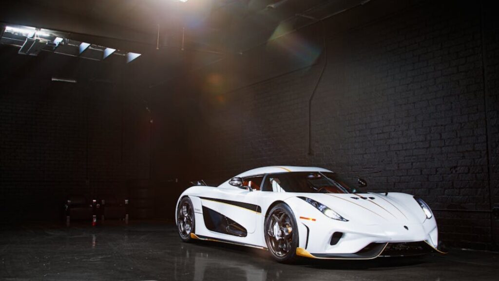 Kolorowanki Koenigsegg gratis w PDF do druku